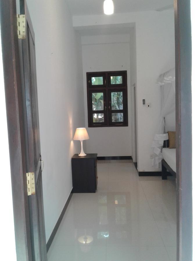 Apna Homestay Apartments Unawatuna Esterno foto