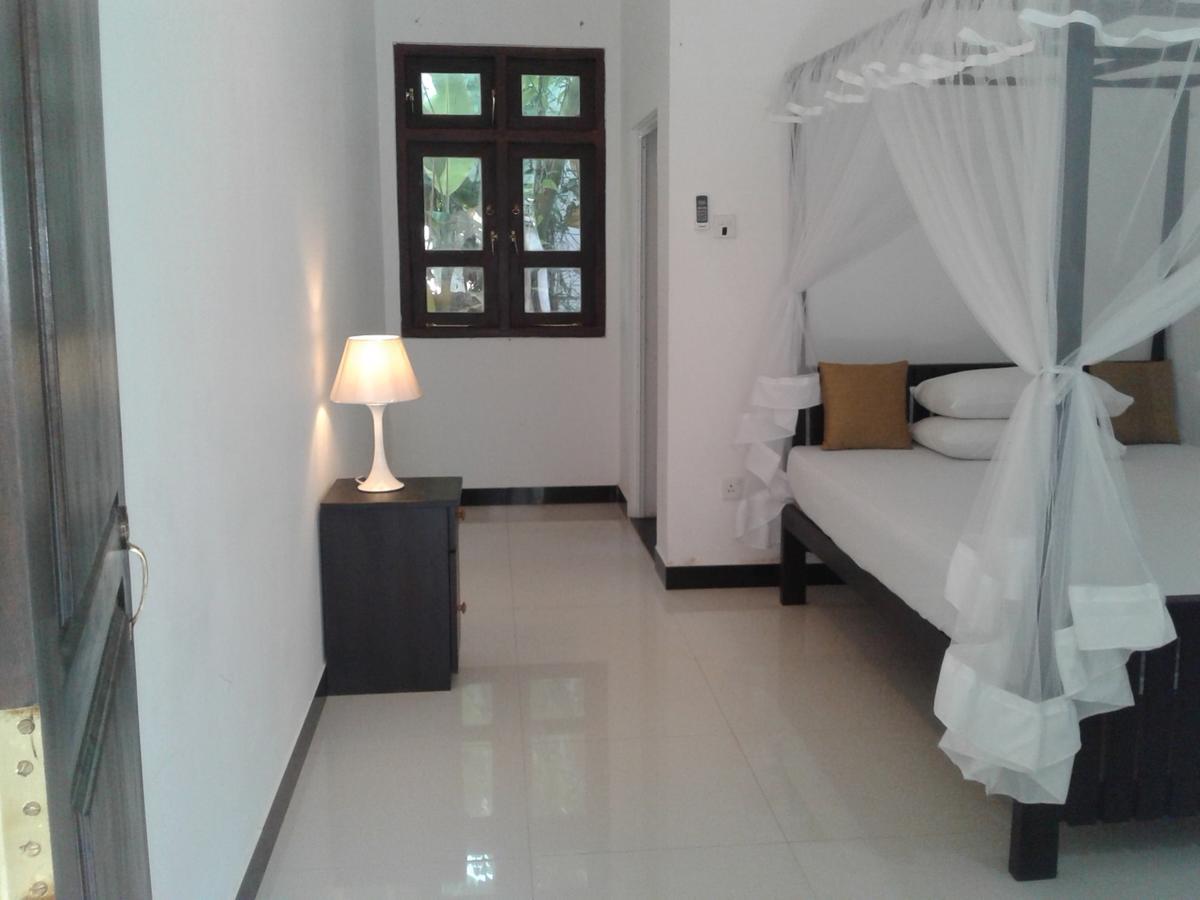 Apna Homestay Apartments Unawatuna Esterno foto