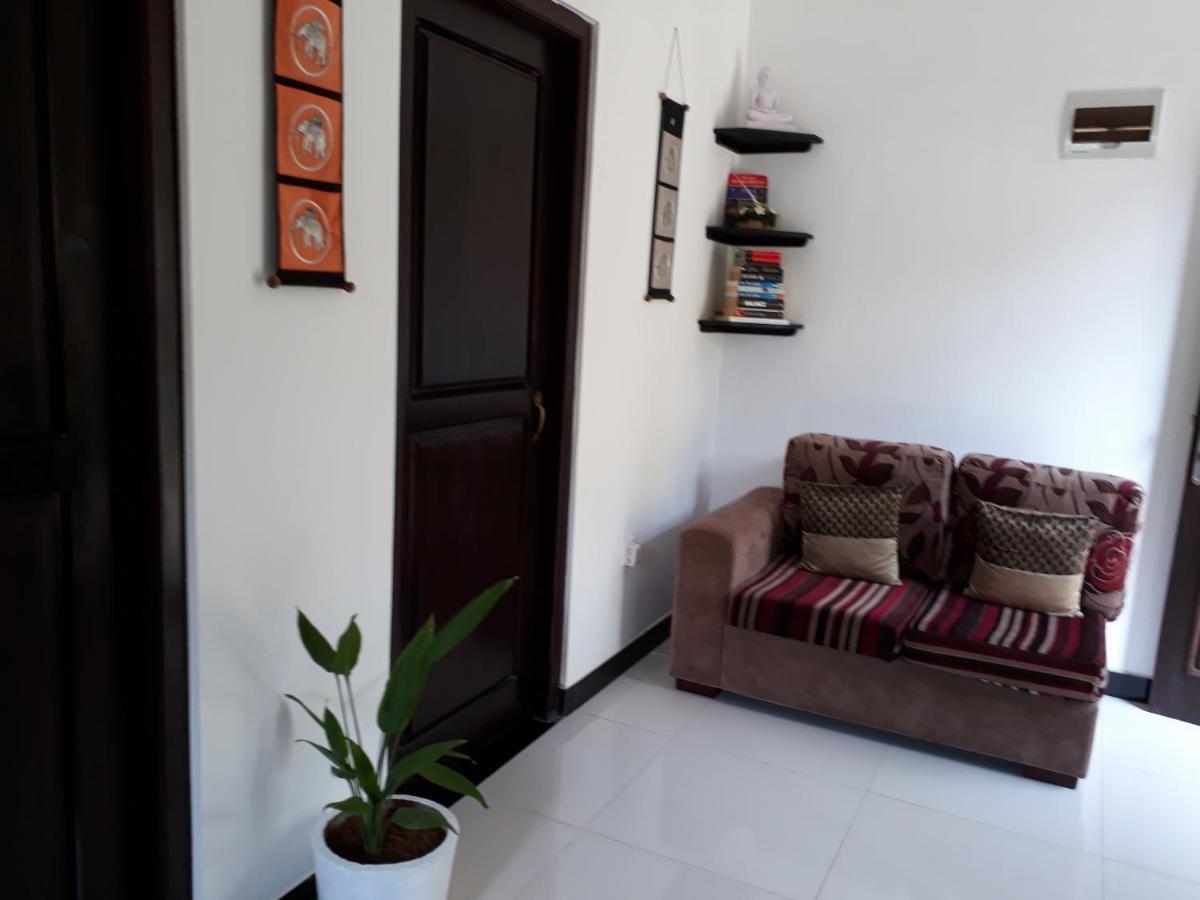 Apna Homestay Apartments Unawatuna Esterno foto